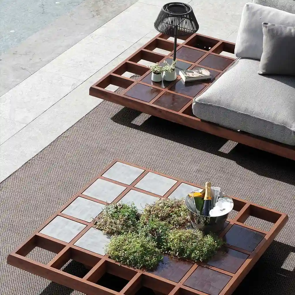 Outdoor carpet in Sitting Area