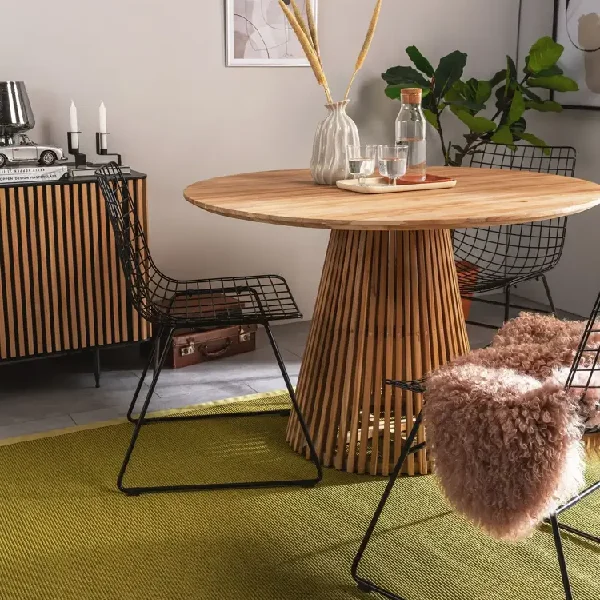 Textured dye sisal carpet with natural fiber weave